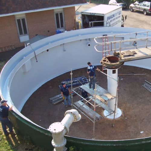 Estanque de agua e infraestructura crítica protegidos con sistemas ENECON