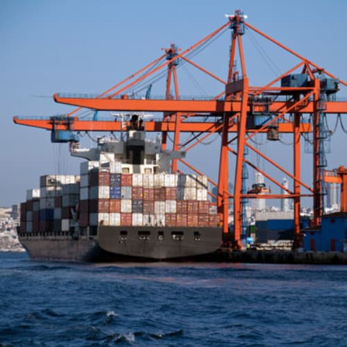 Buque y estructuras portuarias con sistemas de protección anti-corrosiva ENECON
