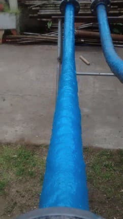 Tuberías de bajada de reactivos completamente terminadas con el sistema CeramAlloy, listas para resistir la abrasión sev